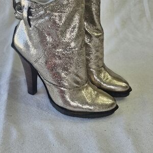 OH DEER! VIXEN Woman’s Metallic Leather Booties 4” Heels Sz 7 M, Glitter Unique